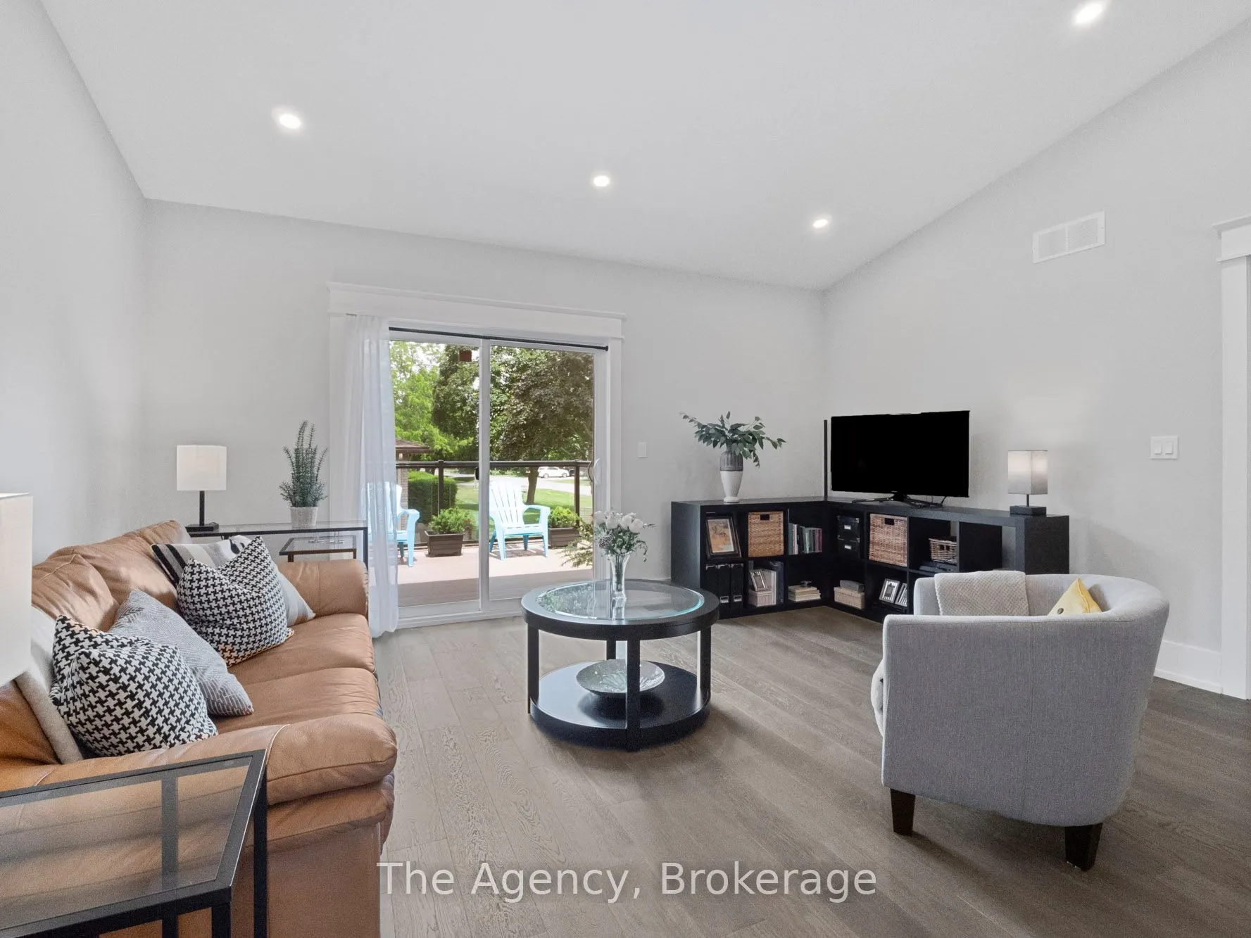 40 TOPHAM Boulevard
