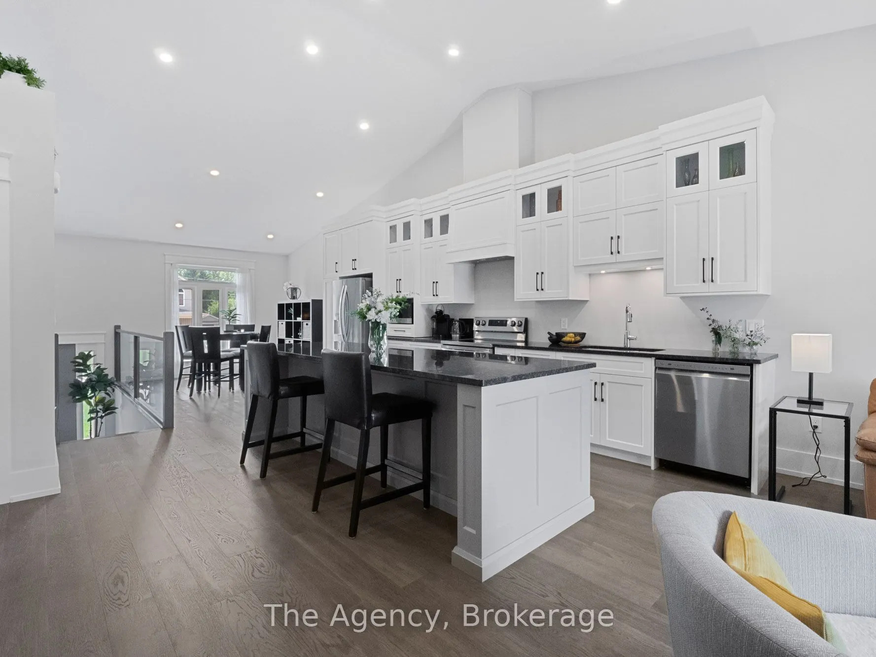 40 TOPHAM Boulevard