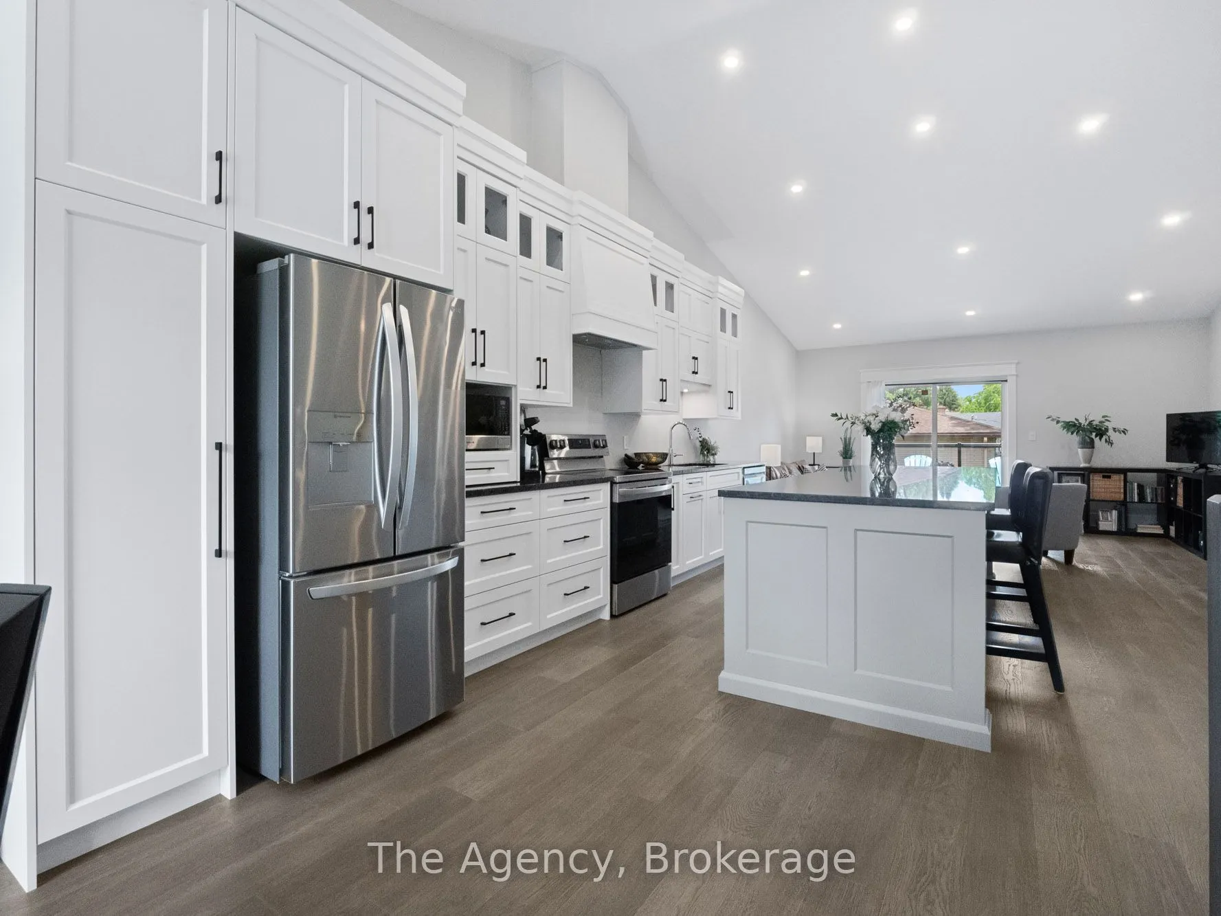 40 TOPHAM Boulevard