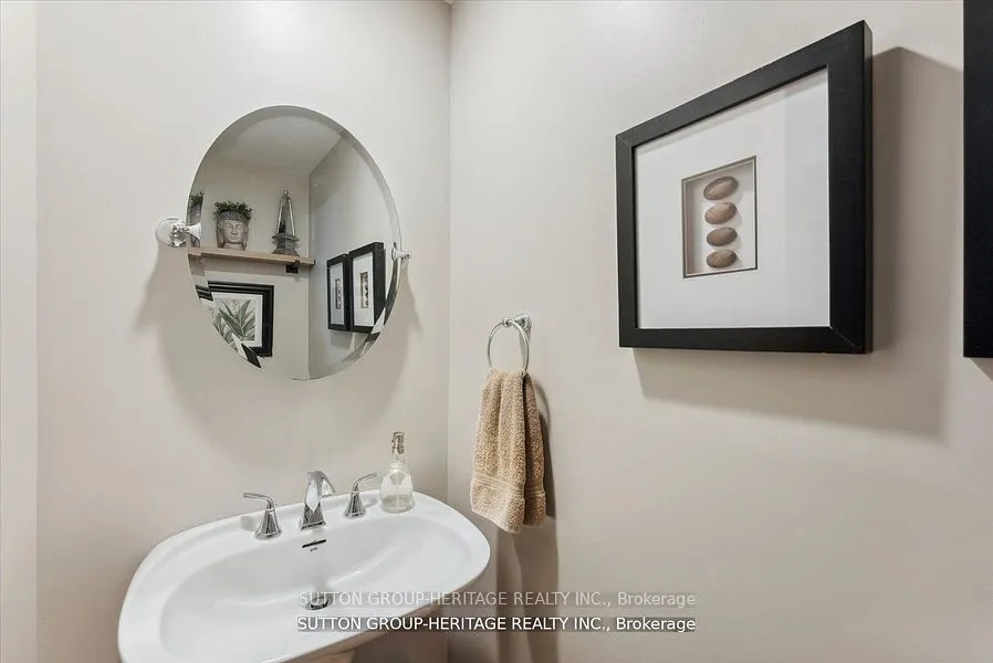 99 Bridge Street E, #5