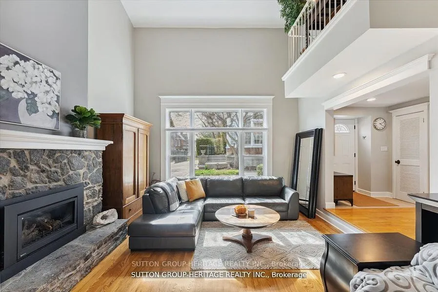 99 Bridge Street E, #5