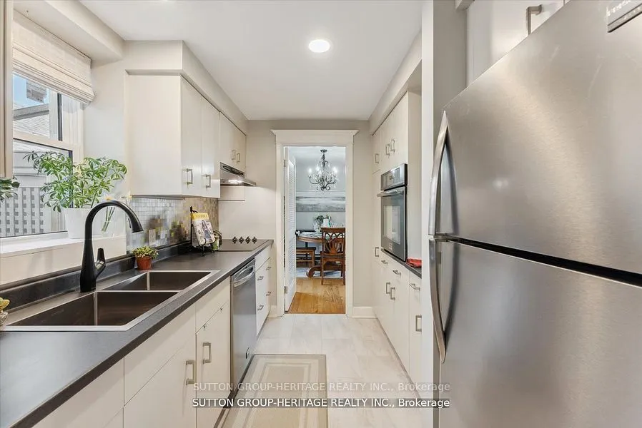 99 Bridge Street E, #5