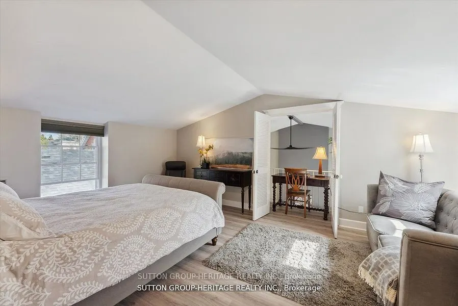 99 Bridge Street E, #5