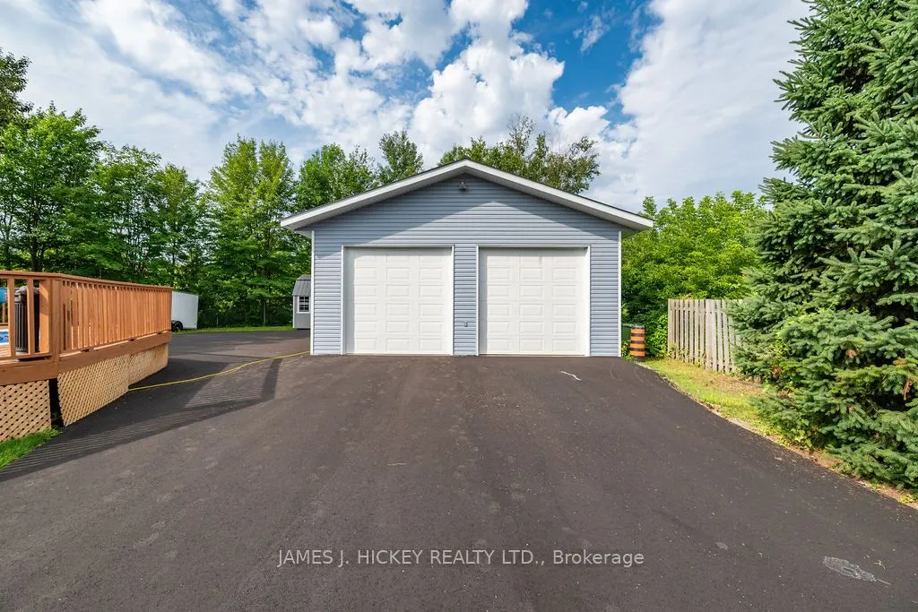 1108 Boundary Road