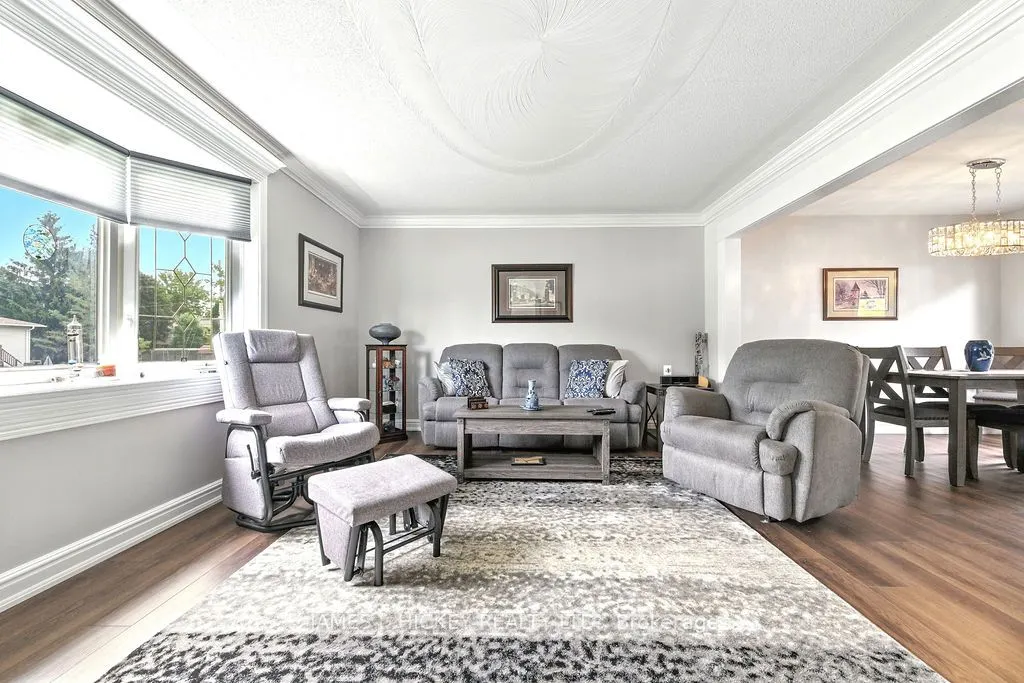 1108 Boundary Road