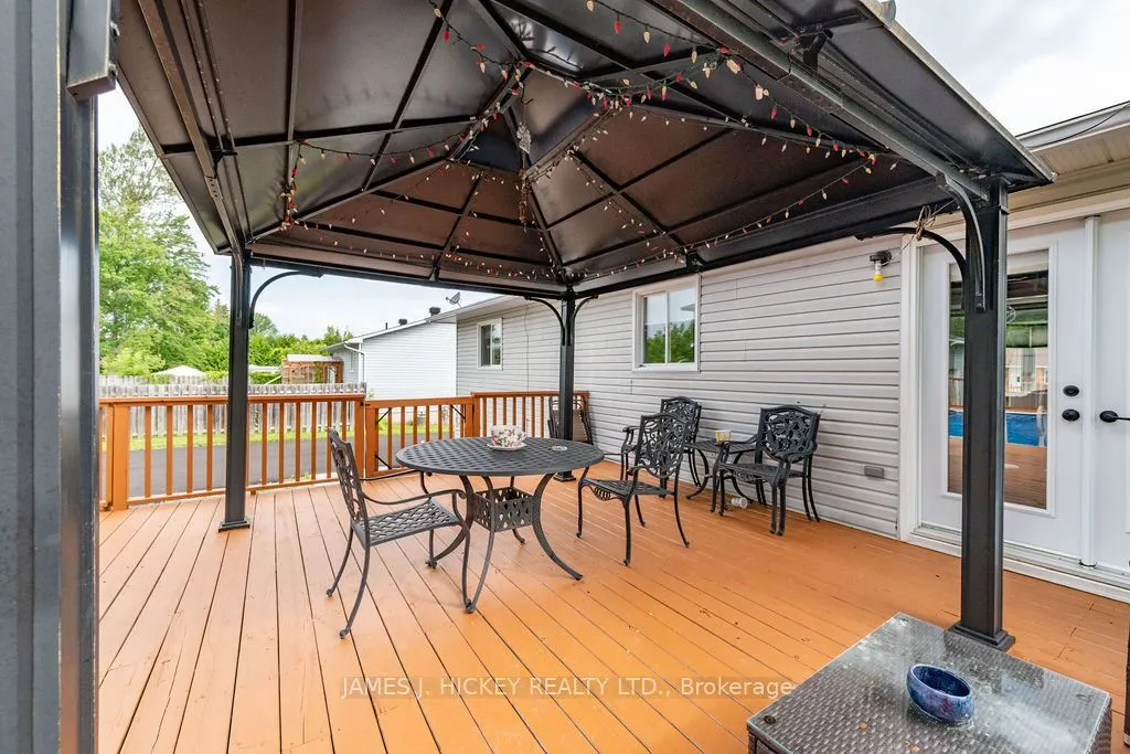 1108 Boundary Road