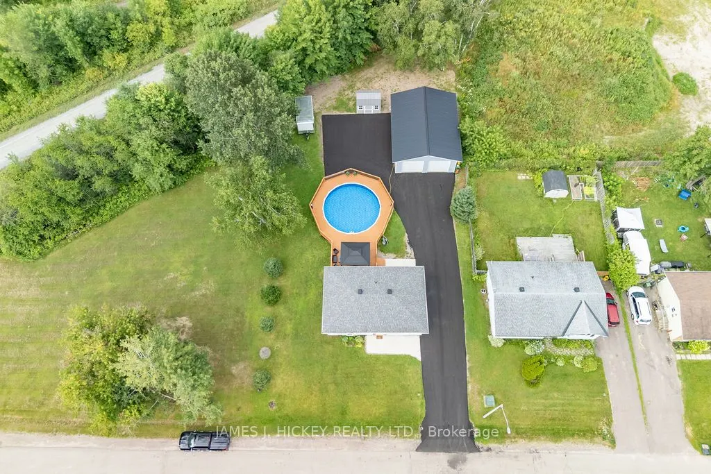 1108 Boundary Road