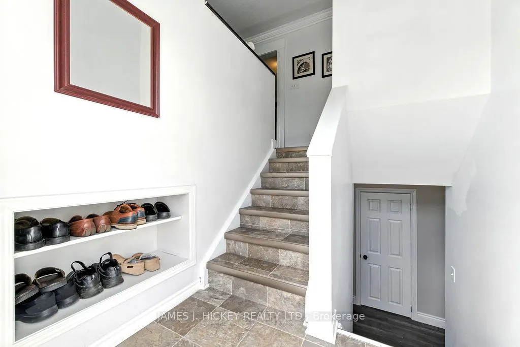 1108 Boundary Road