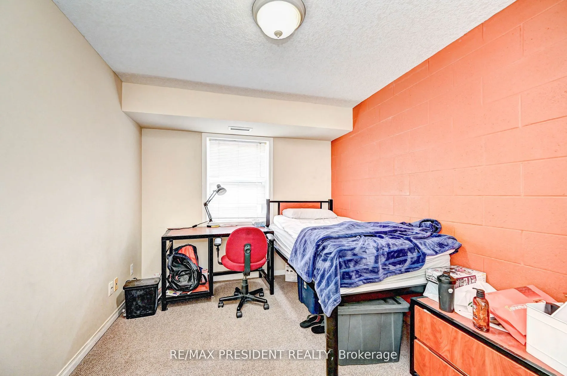 261 Lester Street, #504