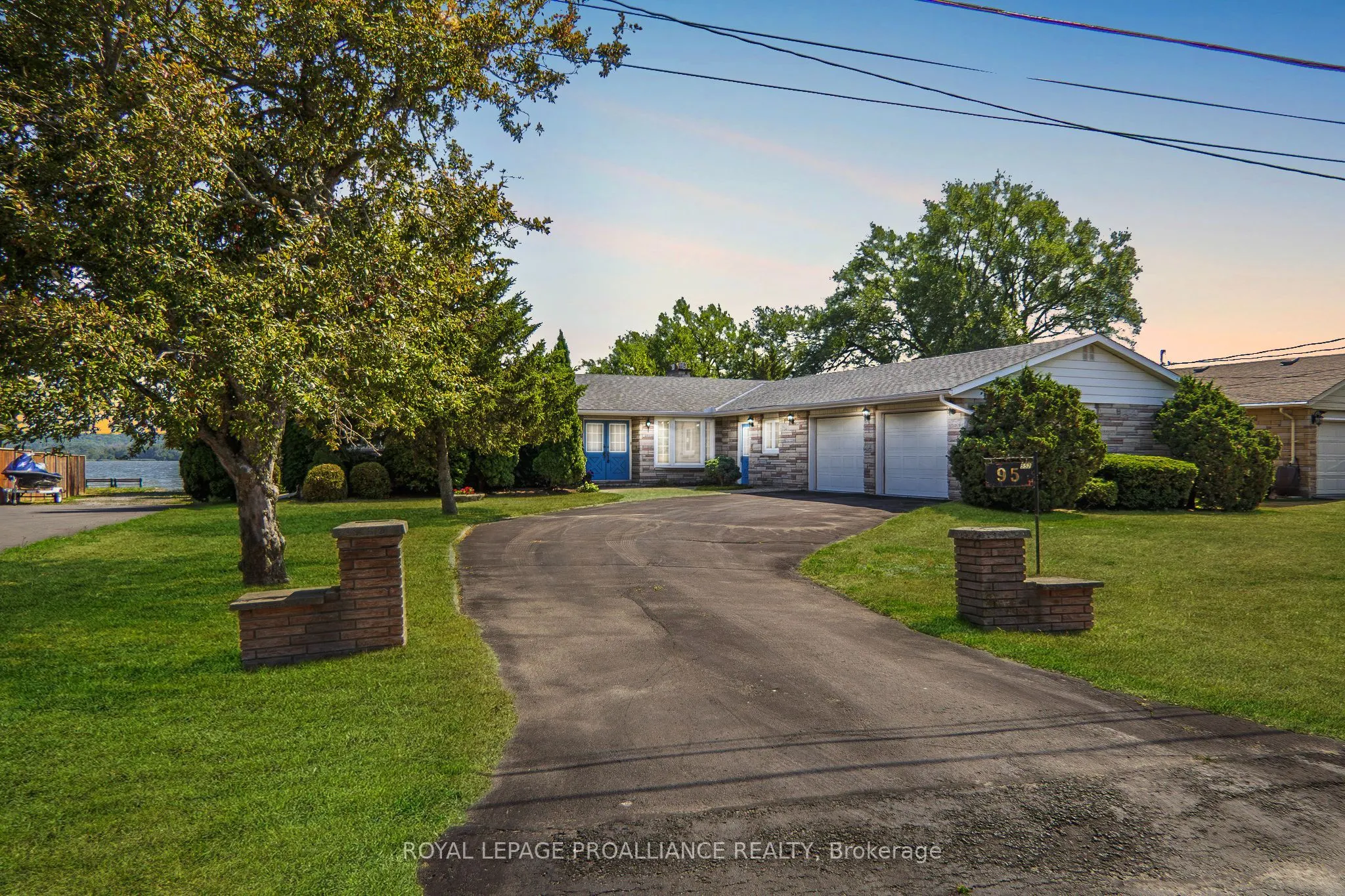 95 Baylea Drive