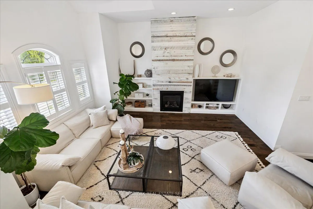 61 Niska Drive