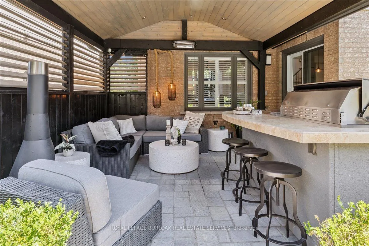 61 Niska Drive