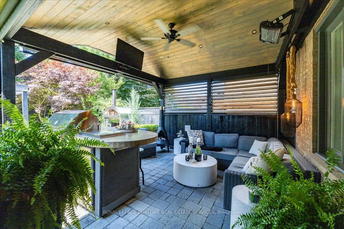 61 Niska Drive
