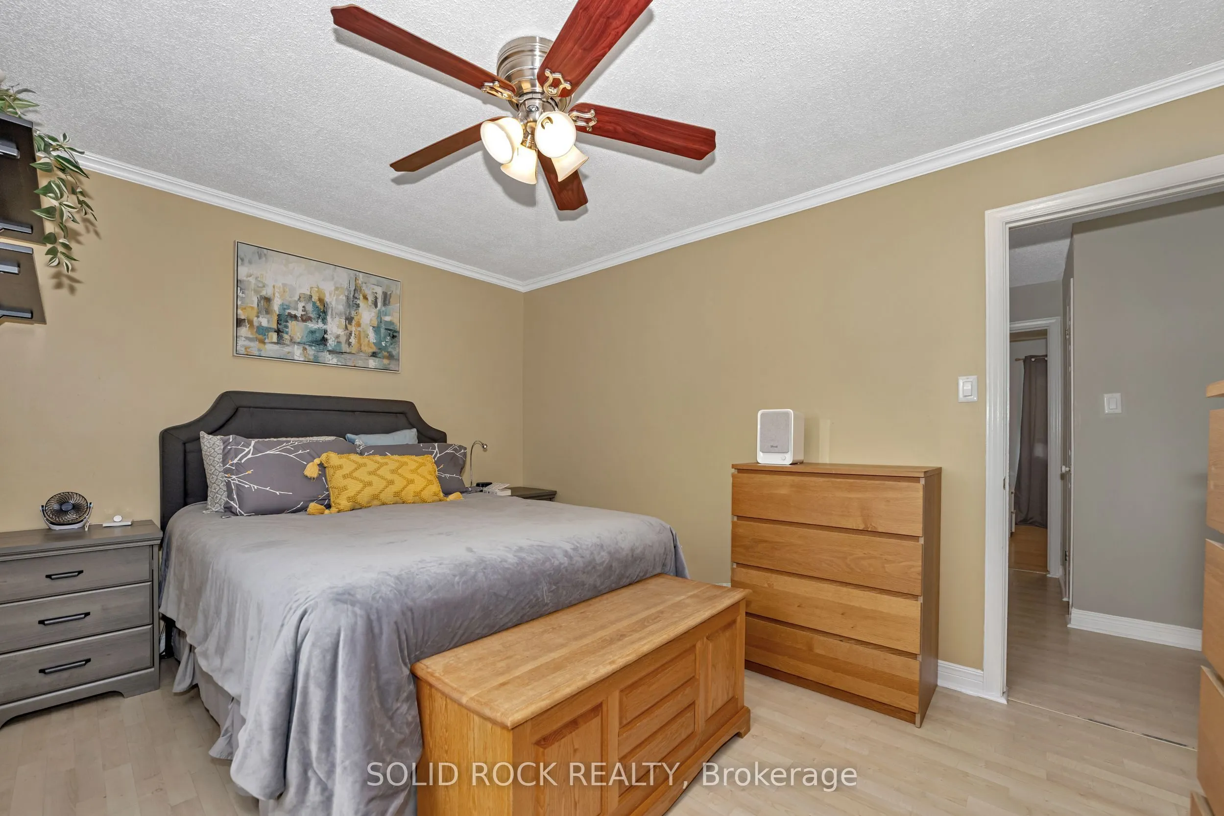 37 Grenadier Way