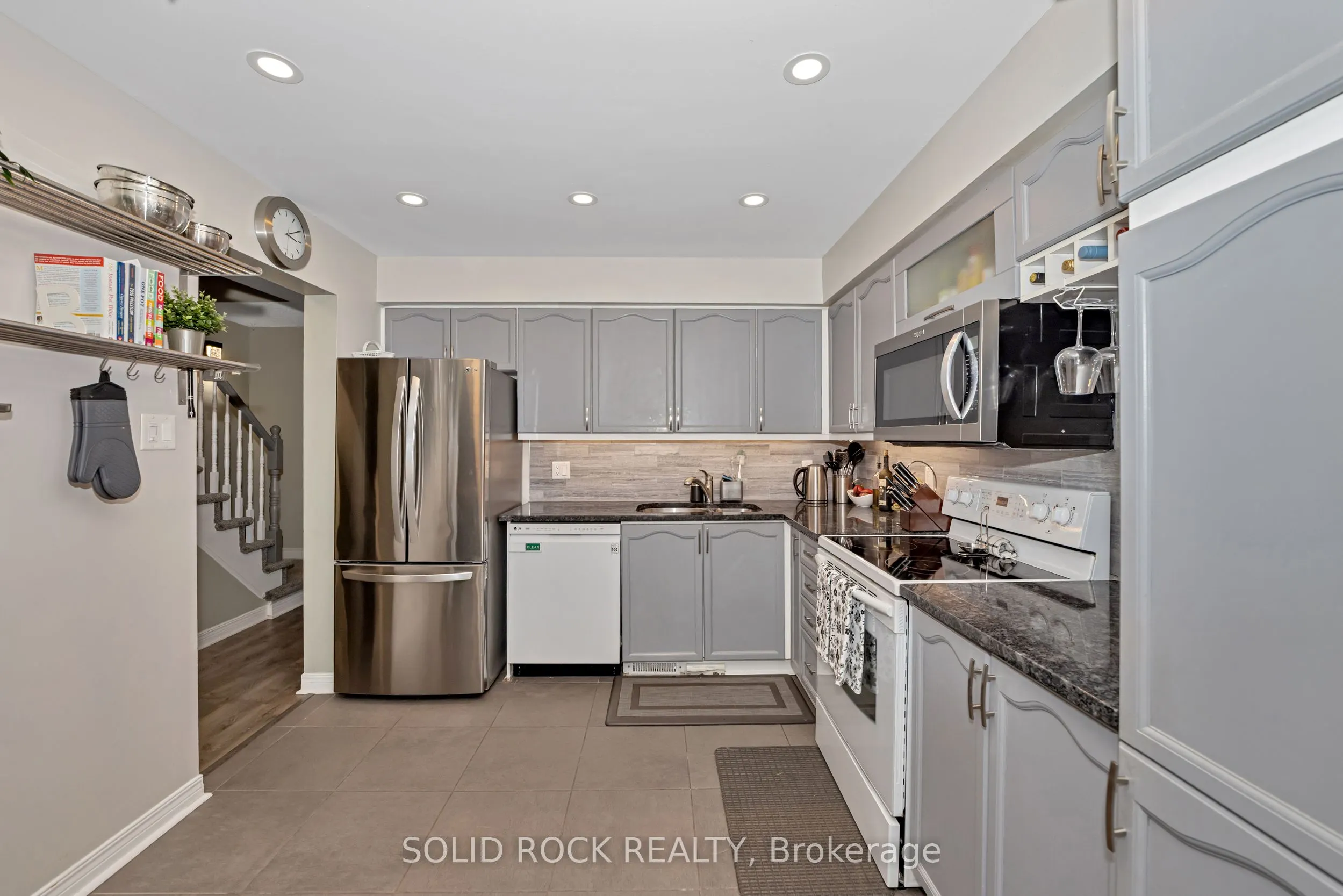 37 Grenadier Way