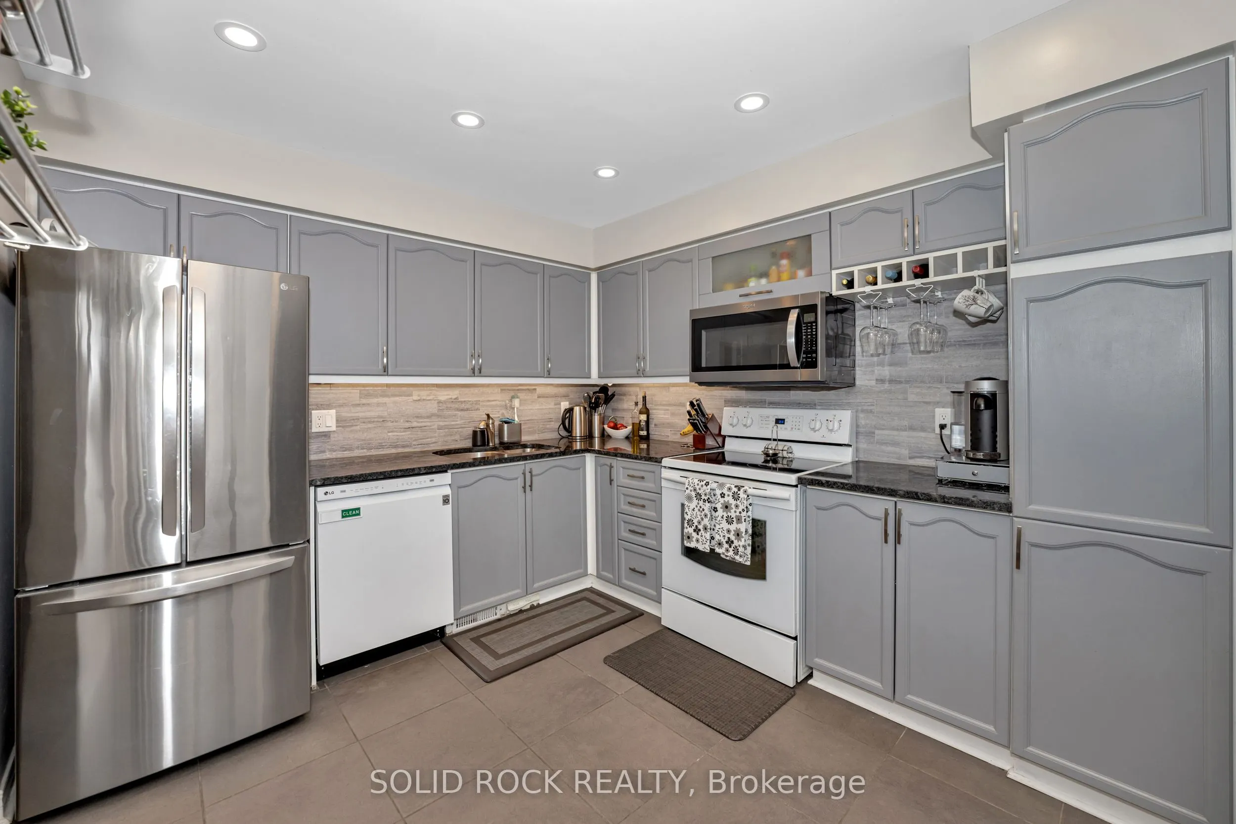 37 Grenadier Way