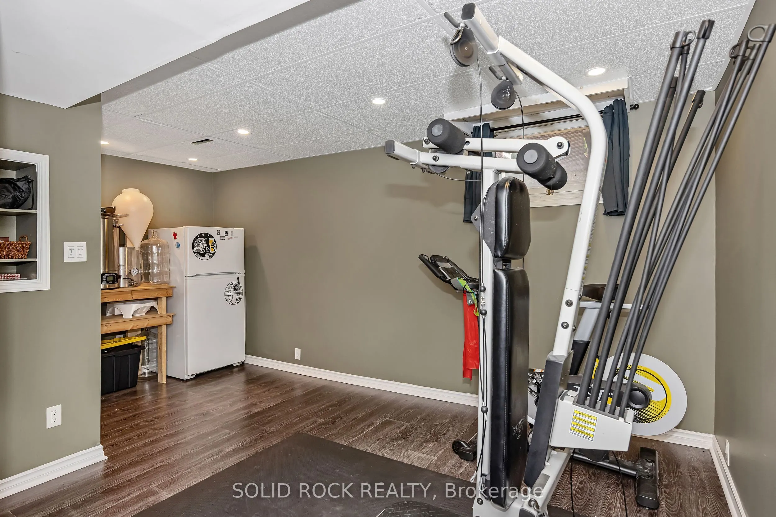 37 Grenadier Way
