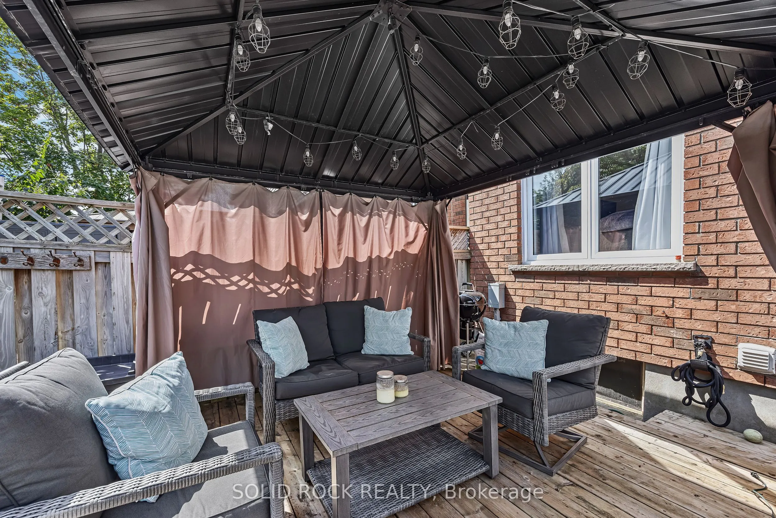 37 Grenadier Way