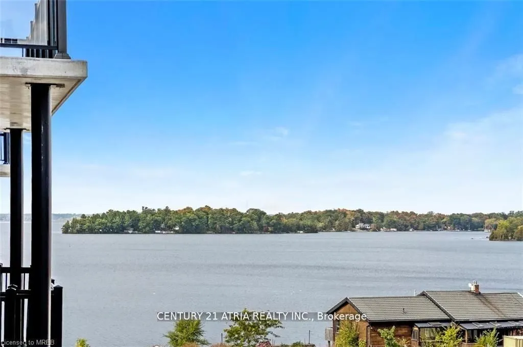 19A West Street N, #303
