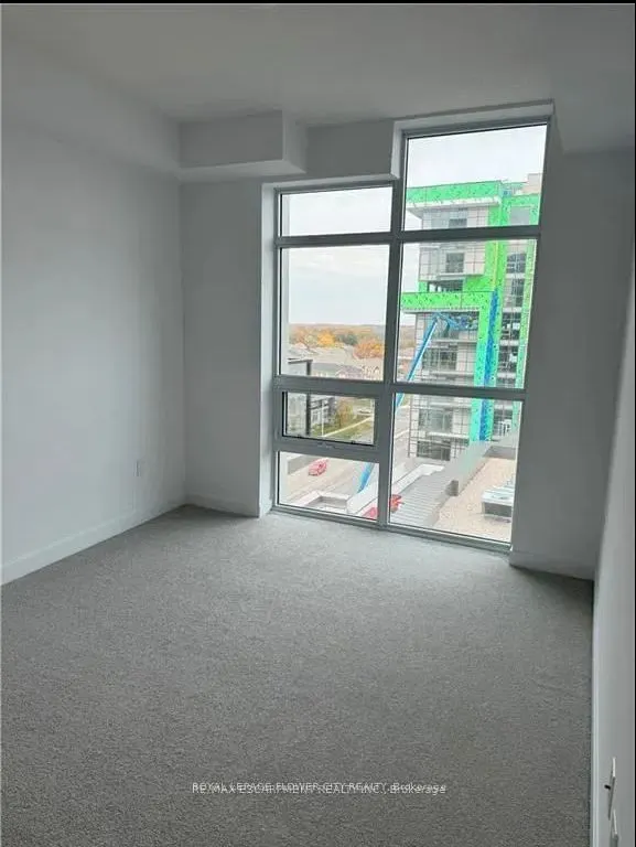 460 Dundas Street, #907