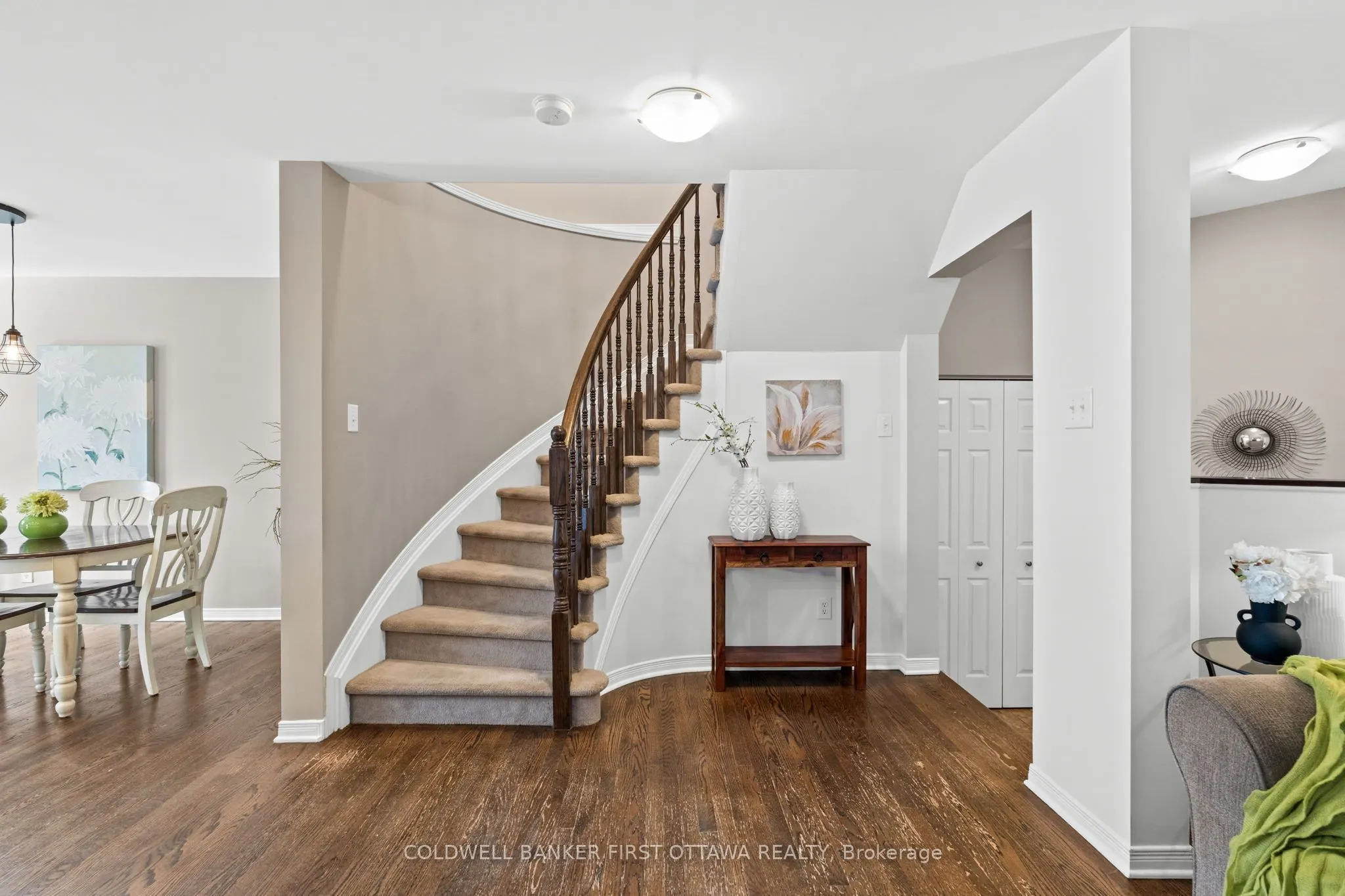 280 Applecross Crescent