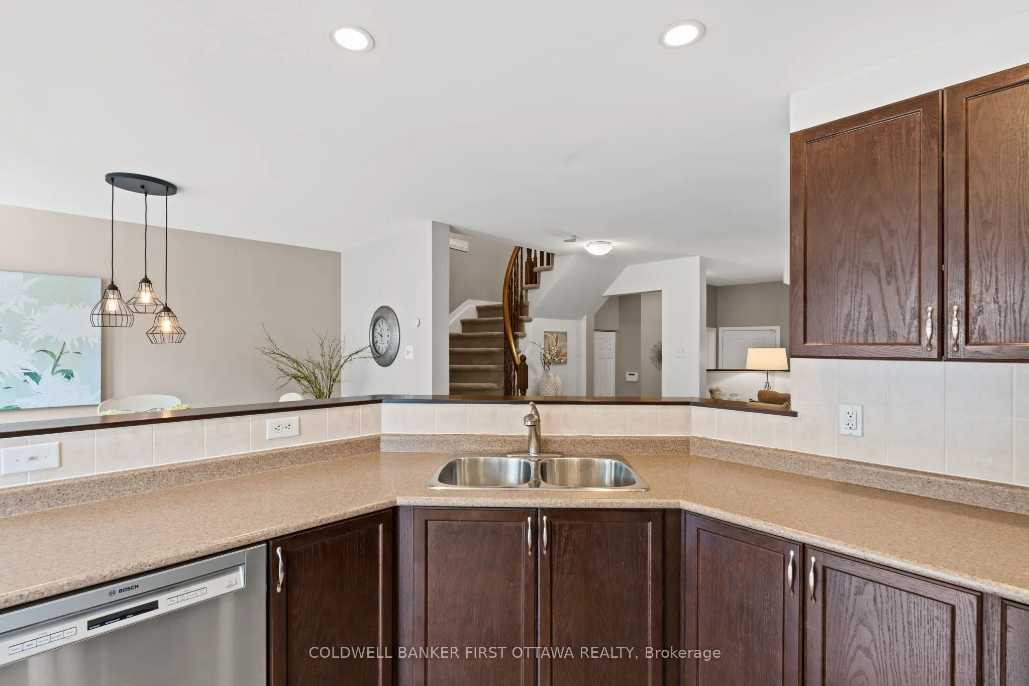 280 Applecross Crescent
