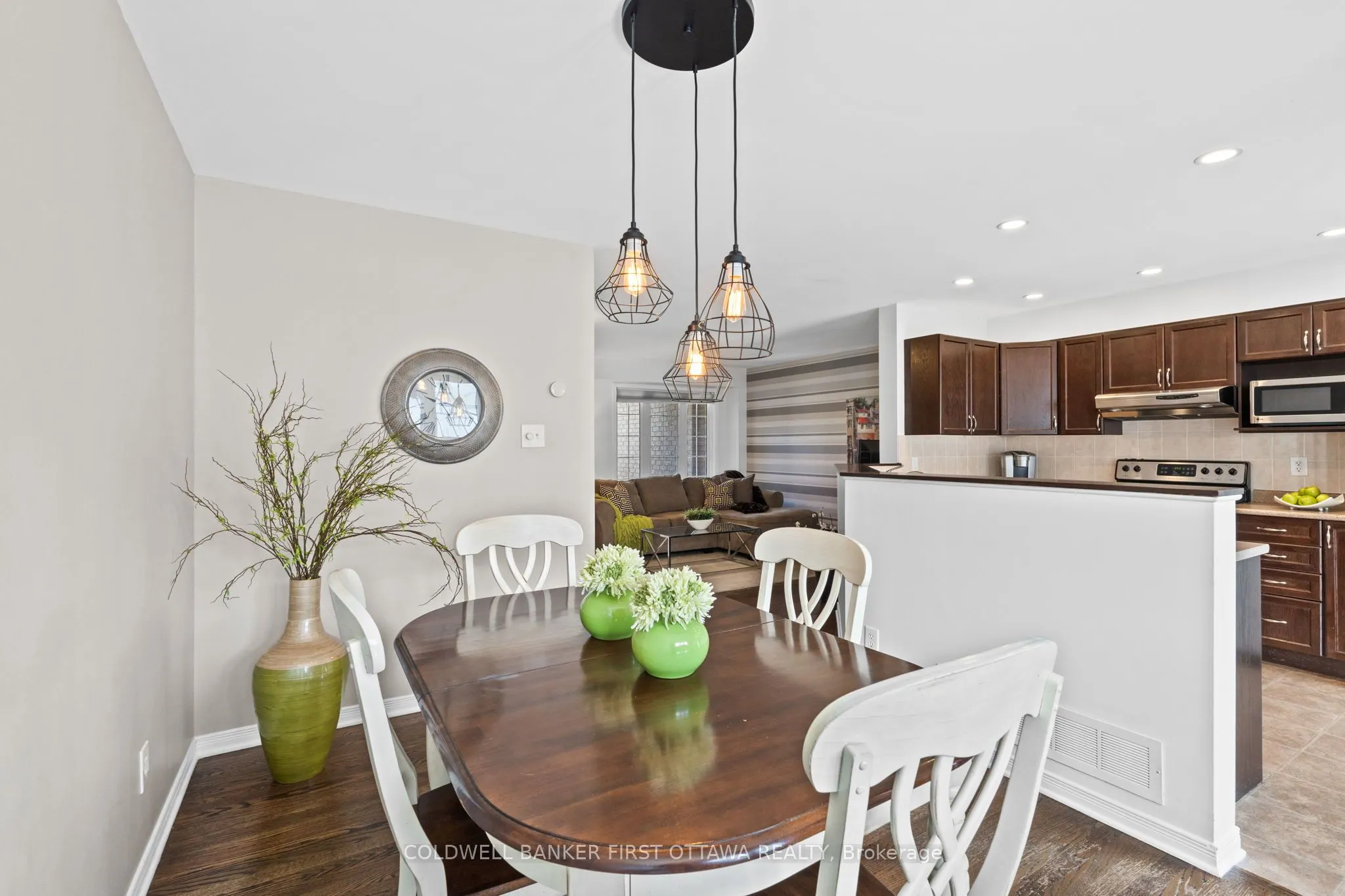 280 Applecross Crescent