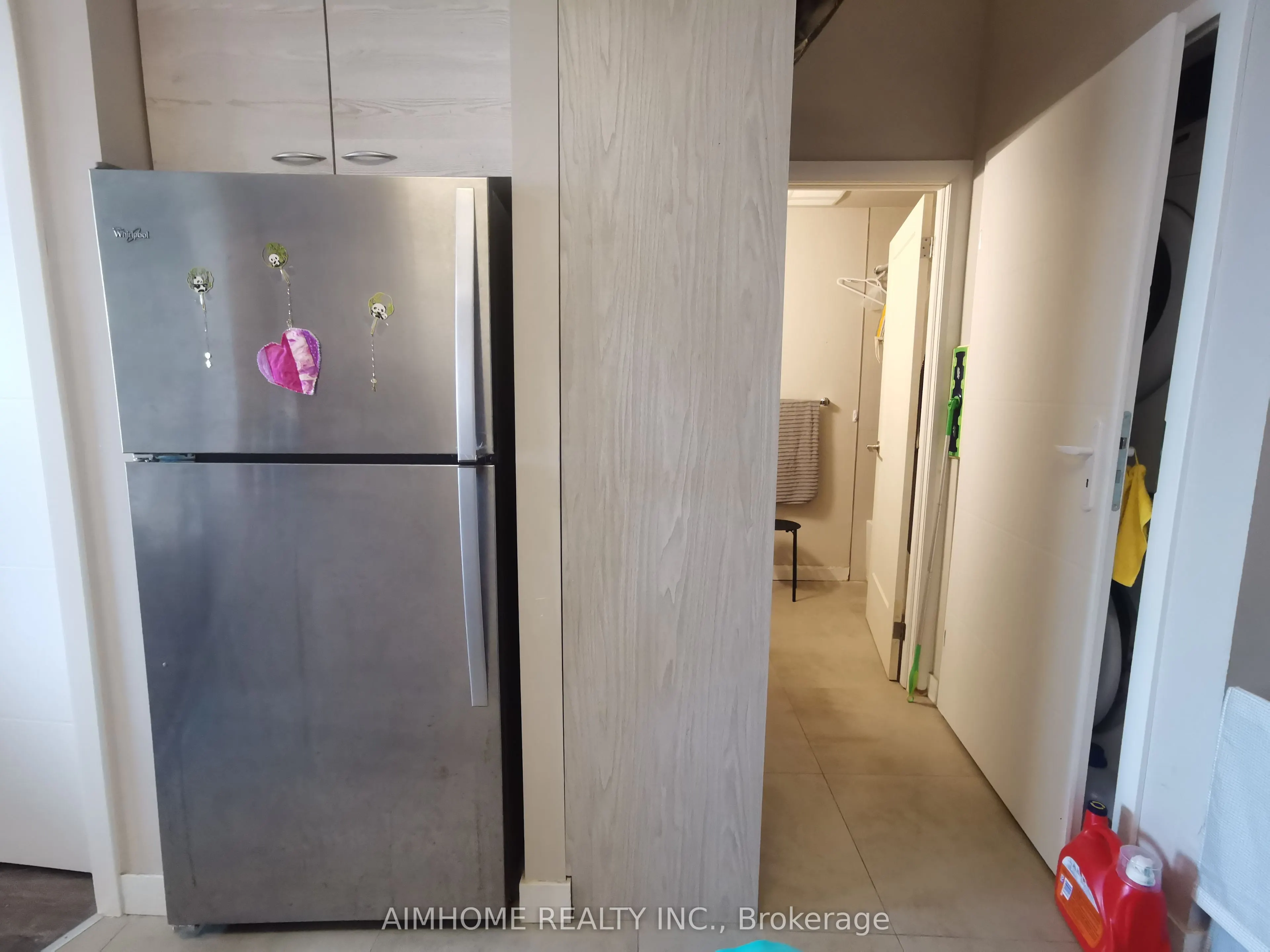 280 Lester Street E, #614