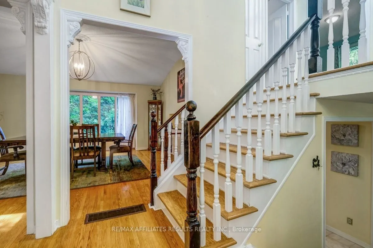 2 Wedgewood Crescent