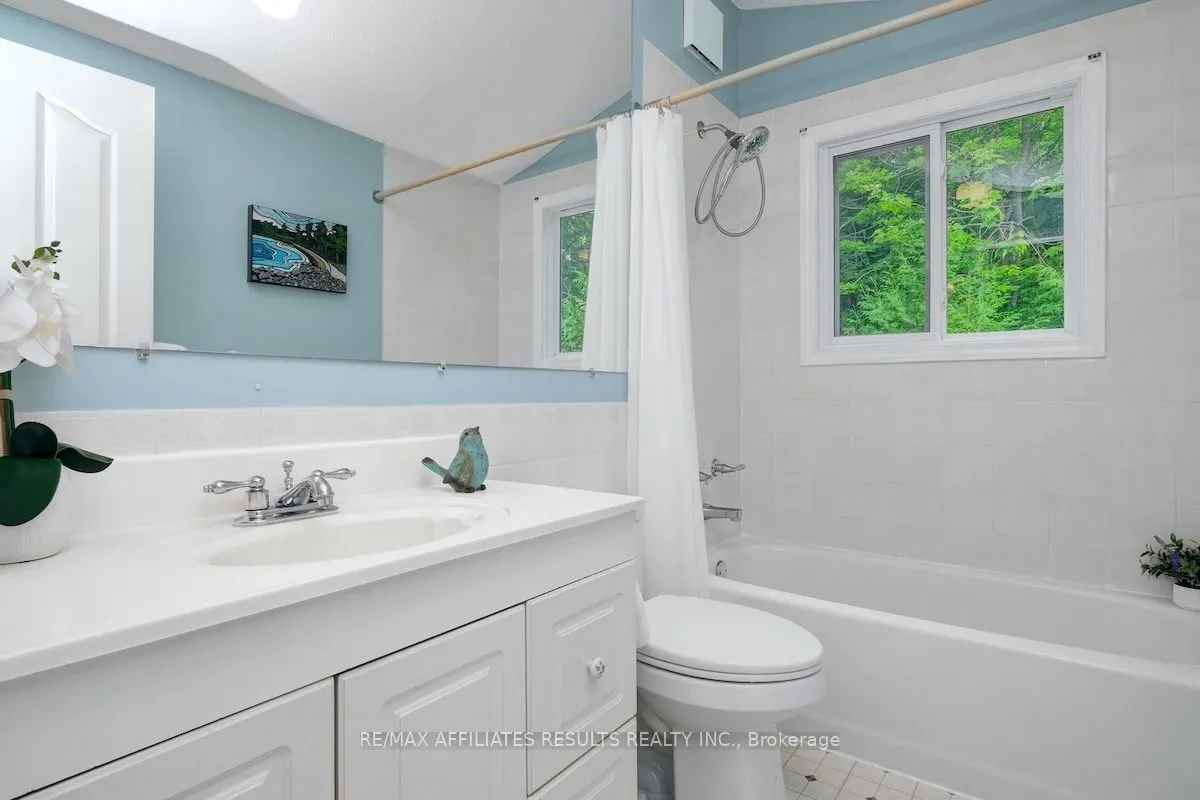 2 Wedgewood Crescent