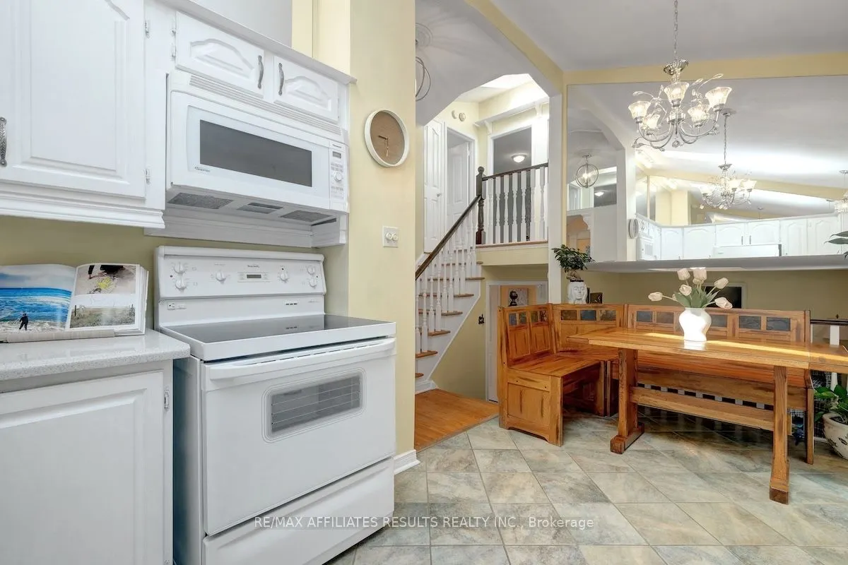 2 Wedgewood Crescent