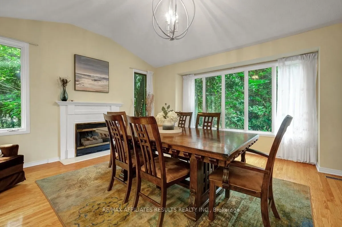 2 Wedgewood Crescent
