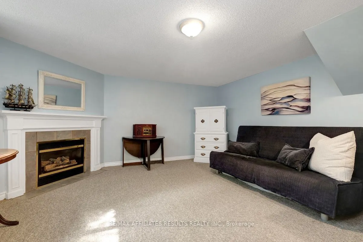 2 Wedgewood Crescent