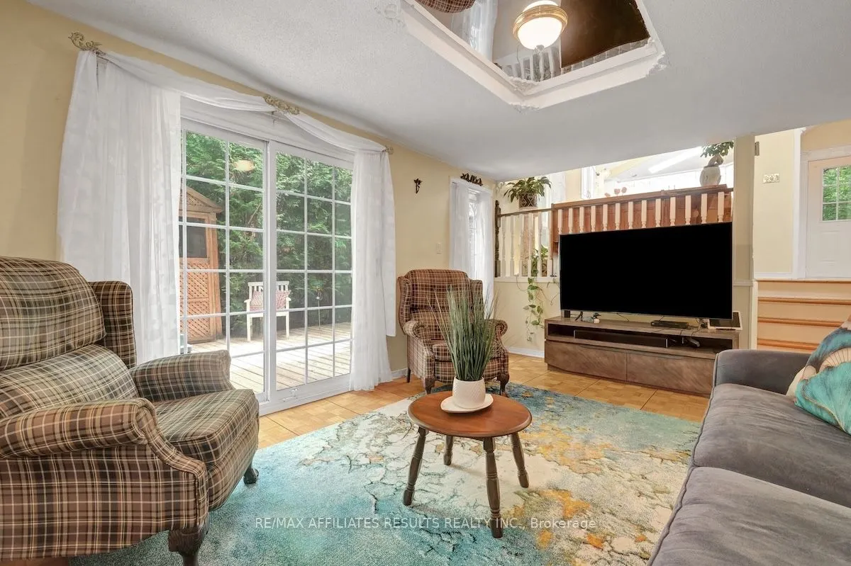 2 Wedgewood Crescent
