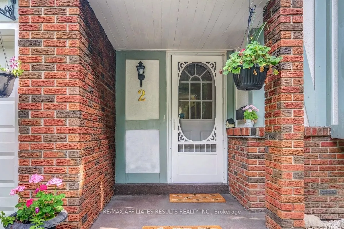 2 Wedgewood Crescent
