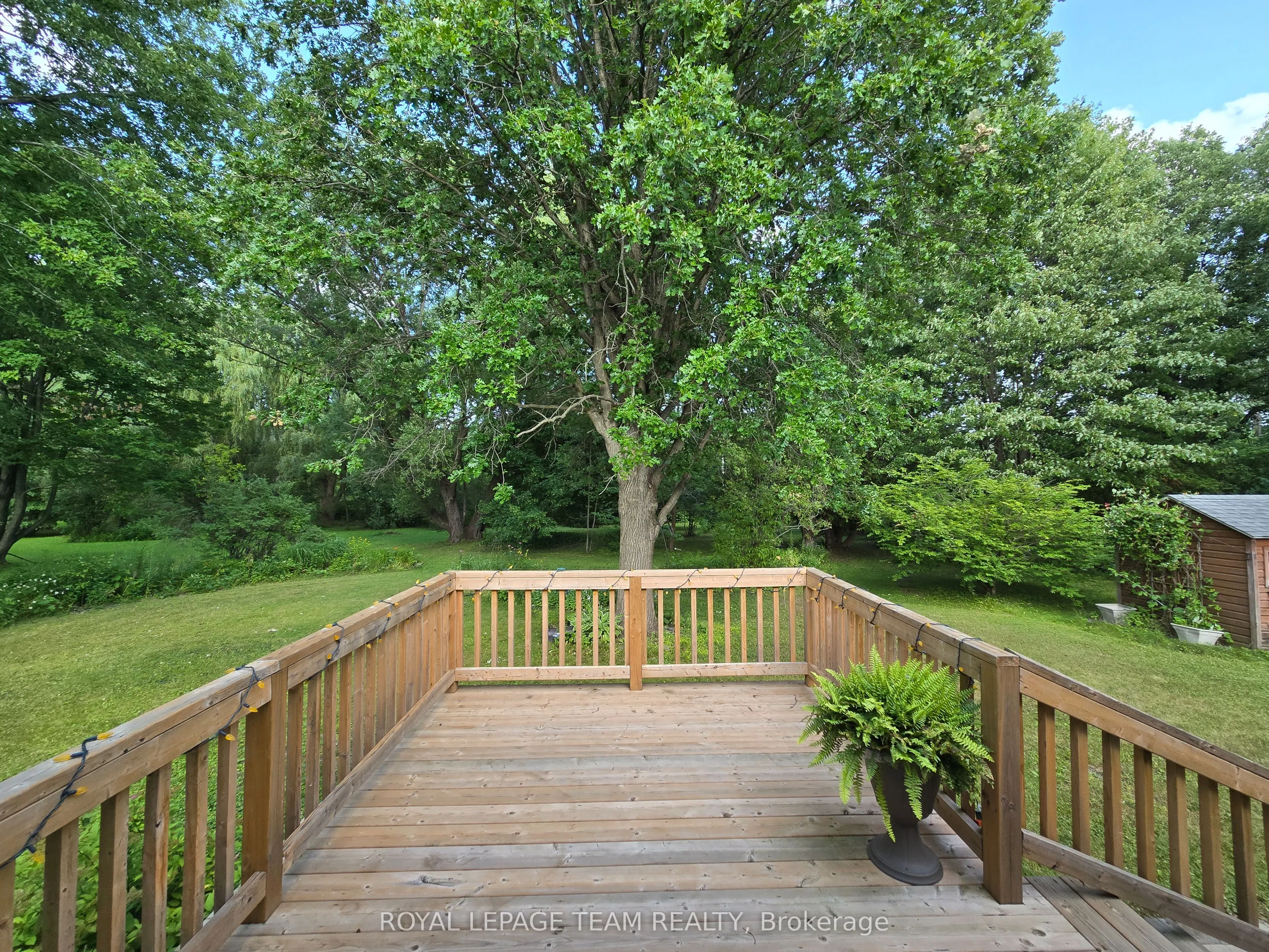 6481 Rideau Valley Drive N