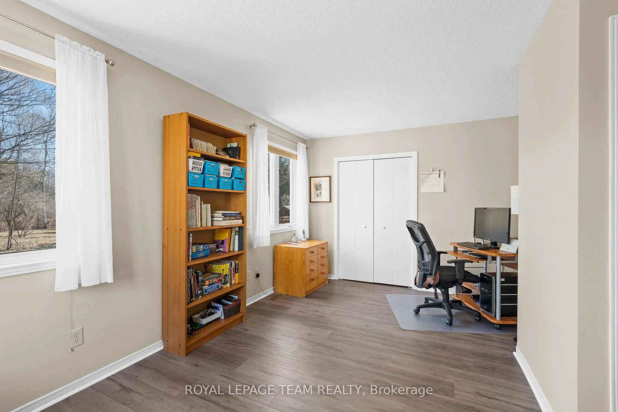 6481 Rideau Valley Drive N