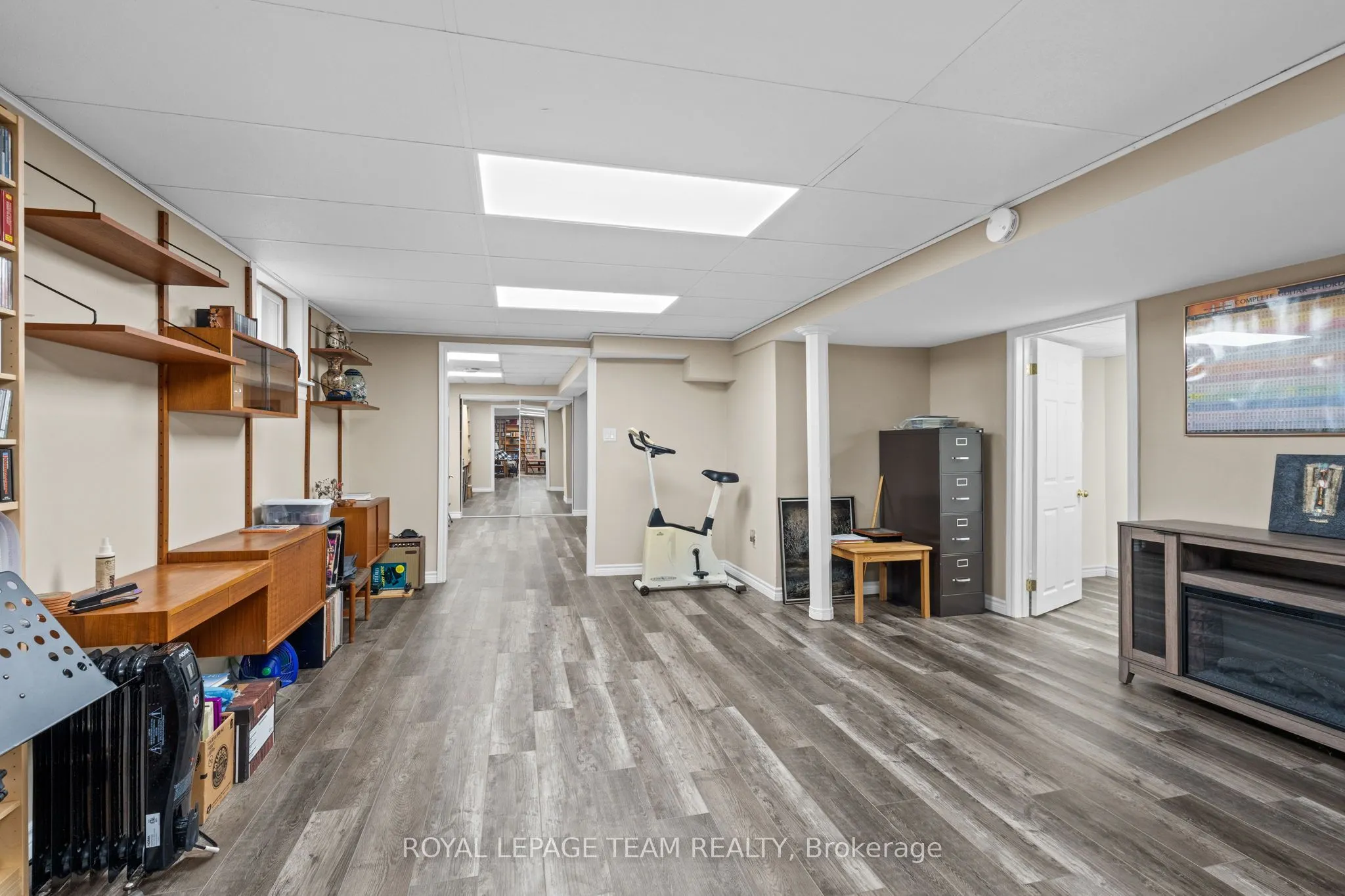6481 Rideau Valley Drive N
