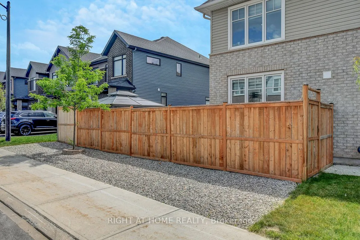 674 Putney Crescent