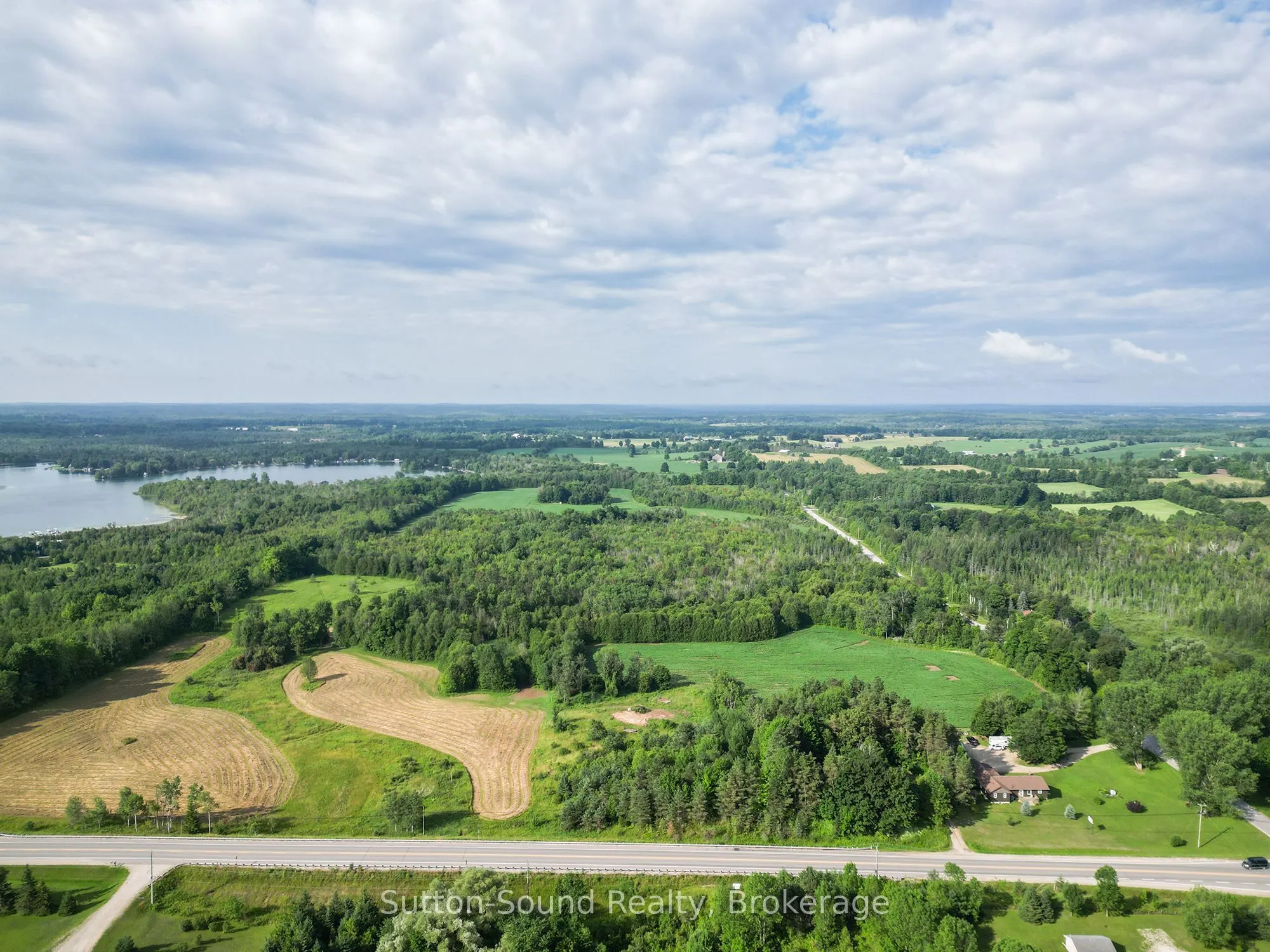PL11-12 10 Side Road