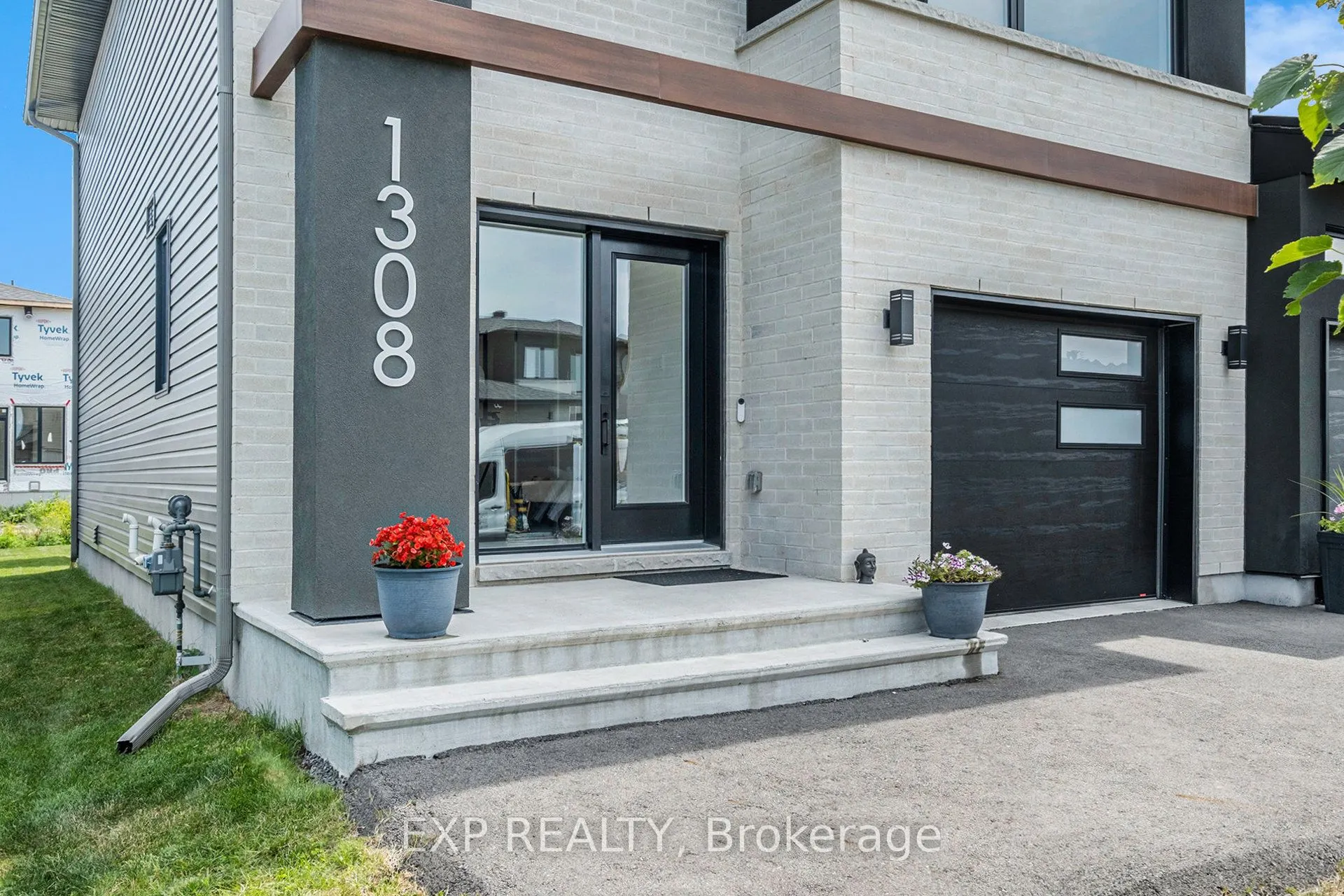 1308 Diamond Street