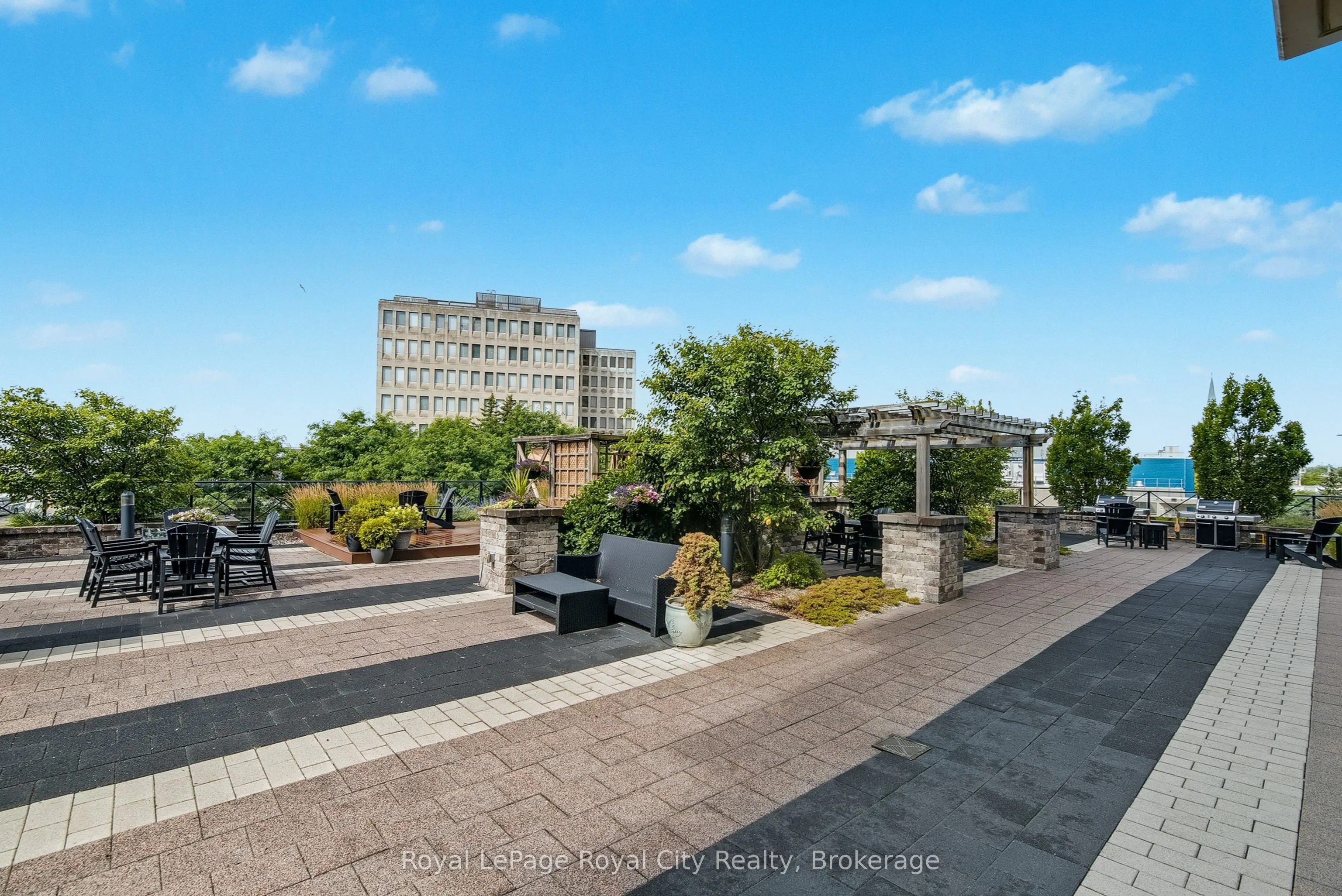 160 Macdonell Street, #1005
