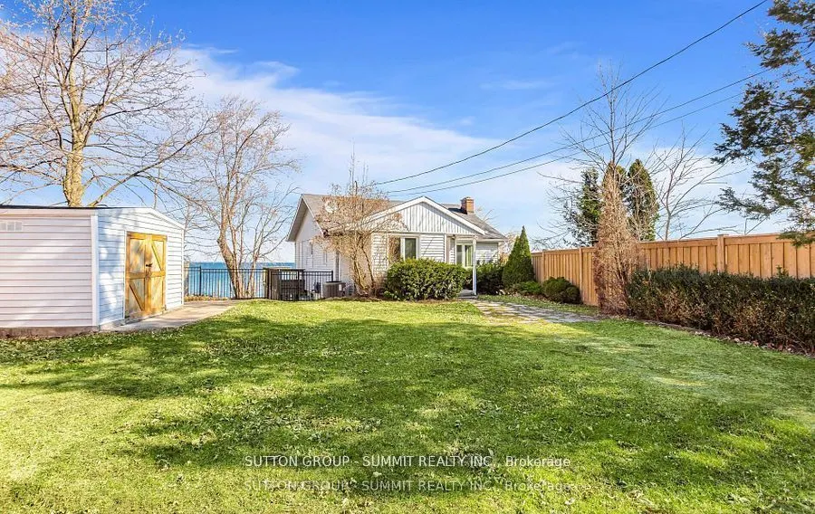 18 1/2 Lakeshore Drive