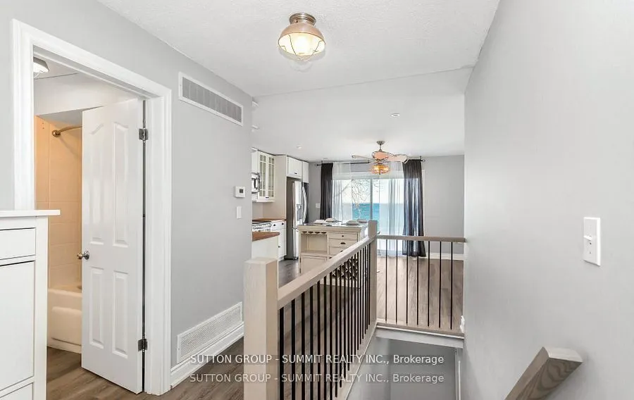 18 1/2 Lakeshore Drive