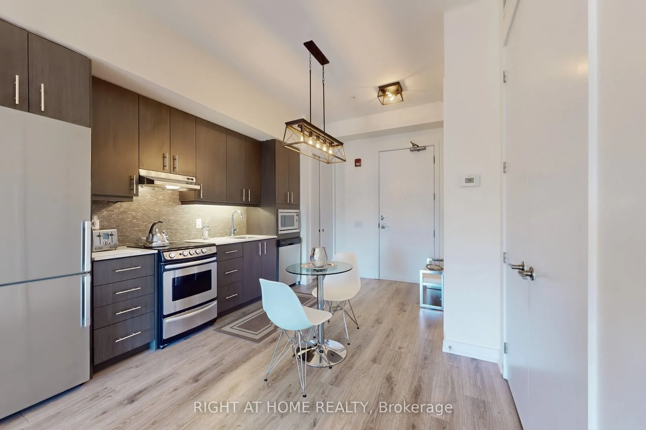 10 Esplanade Lane, #616