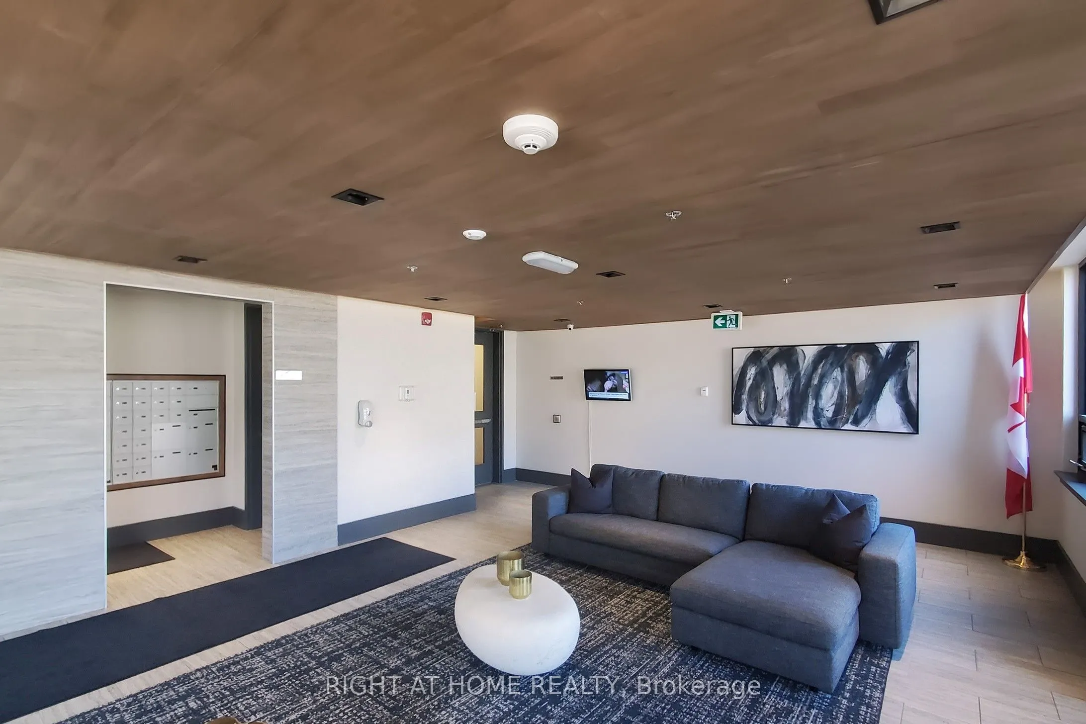 10 Esplanade Lane, #616