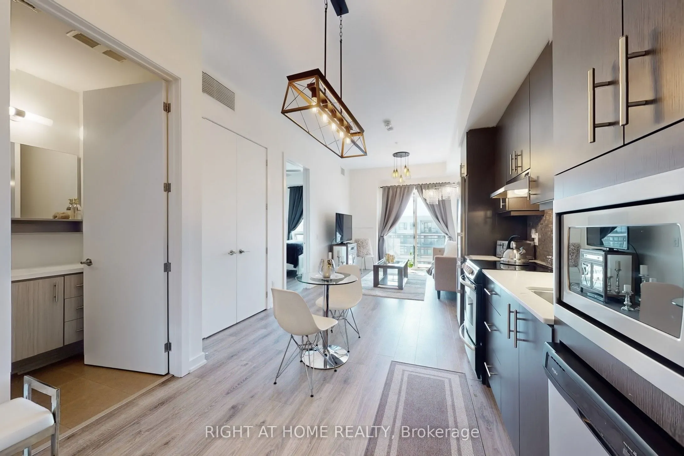 10 Esplanade Lane, #616