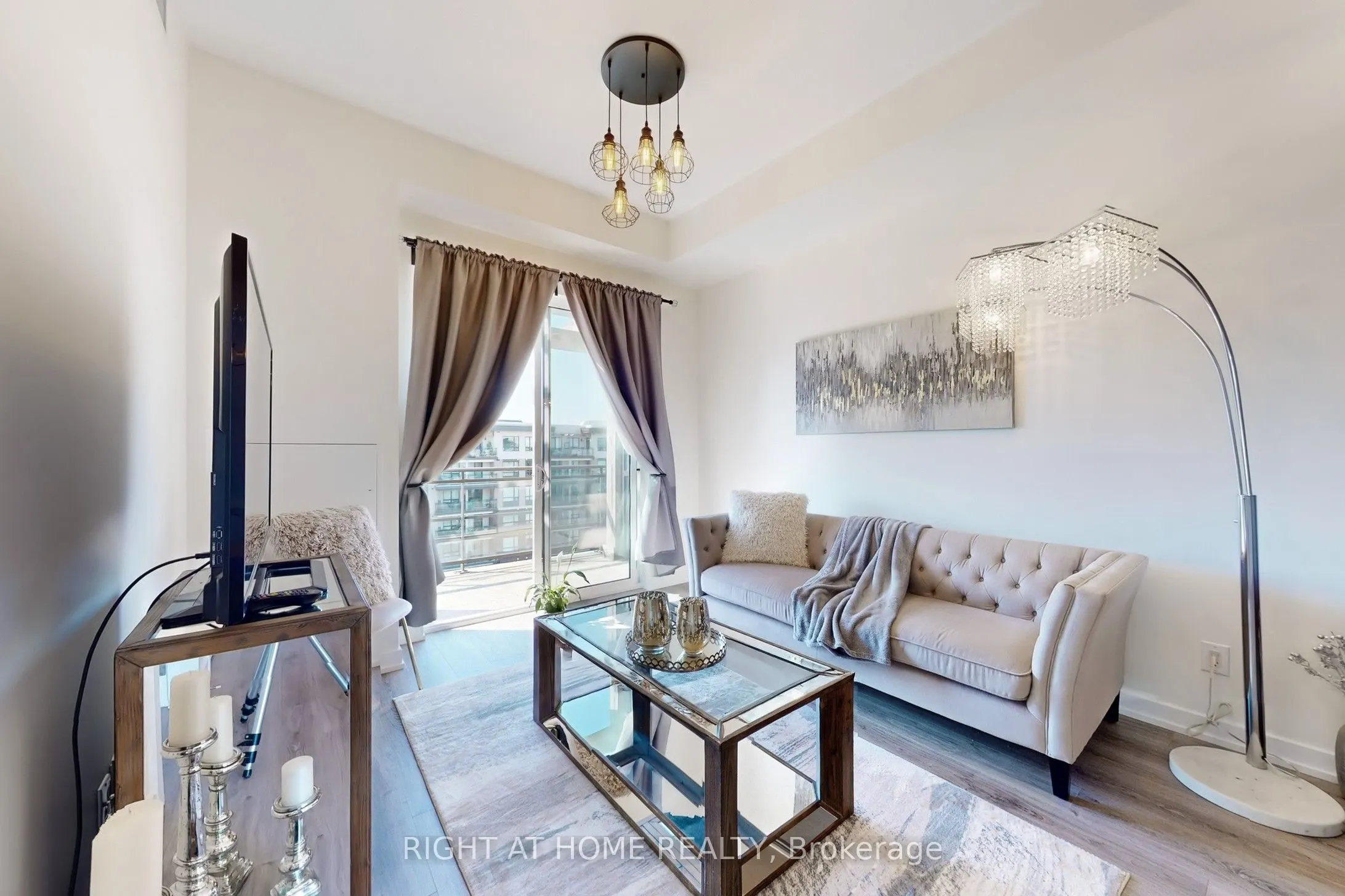 10 Esplanade Lane, #616