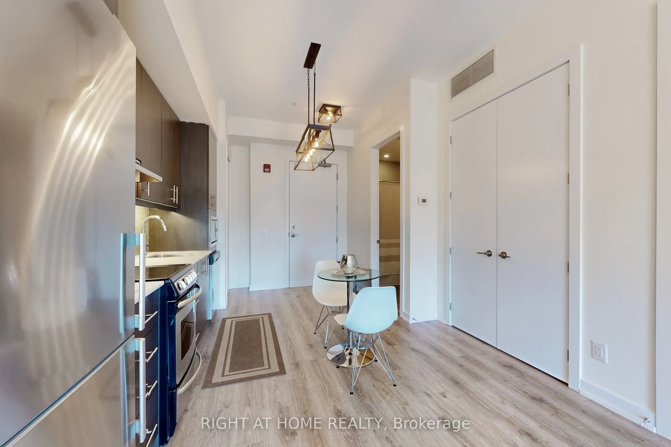 10 Esplanade Lane, #616