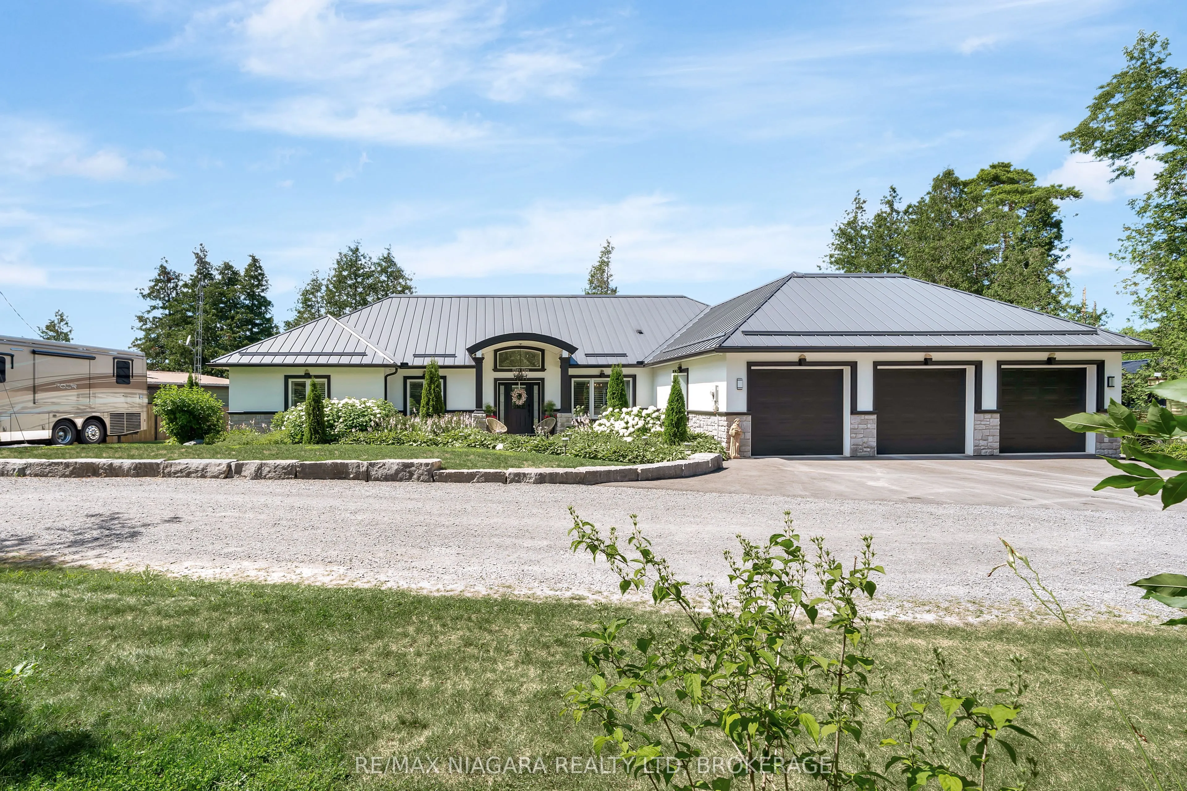 82 C CENTENNIAL Lane